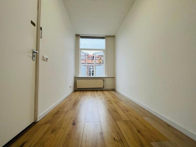Appartement te huur in Bezuidenhout, Zuid Holland