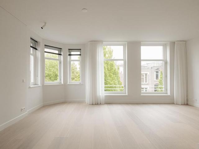 Appartement te huur in Zuid, Amsterdam