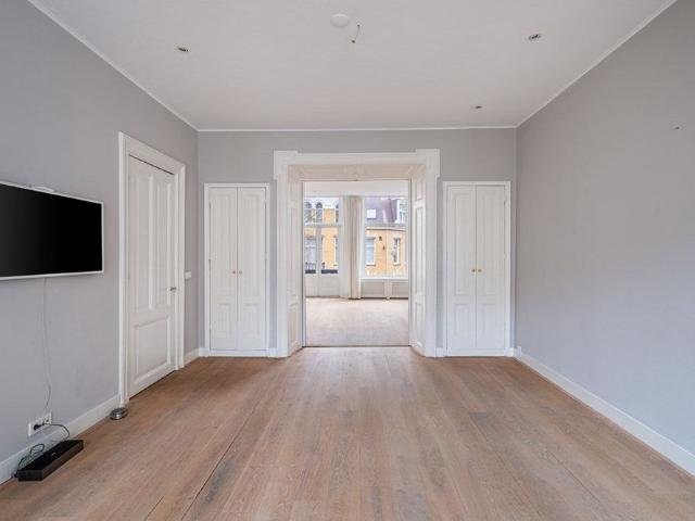 Appartement te huur in Zuid, Amsterdam