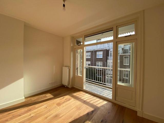 Appartement te huur in Zuid, Amsterdam