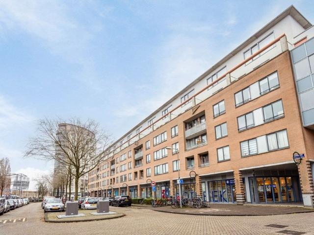 Appartement te huur in Sloten, Amsterdam