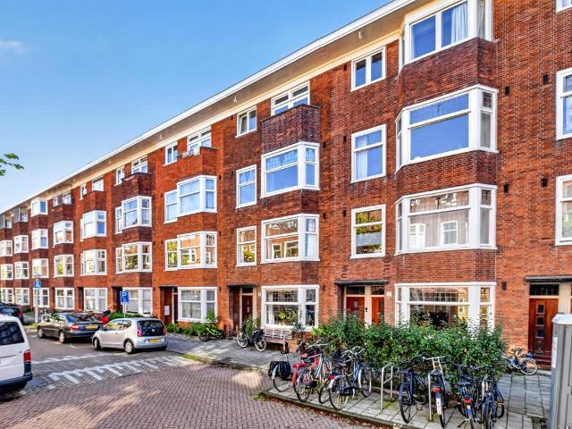 Appartement te huur in Rivierenbuurt, Amsterdam