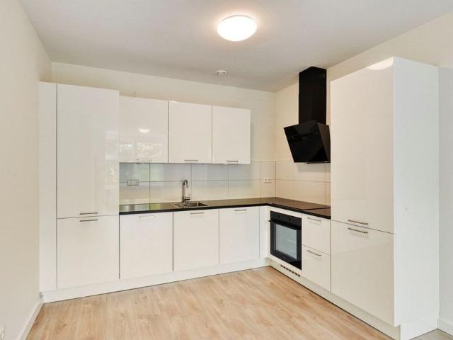 Appartement te huur in Bloemhof, Rotterdam