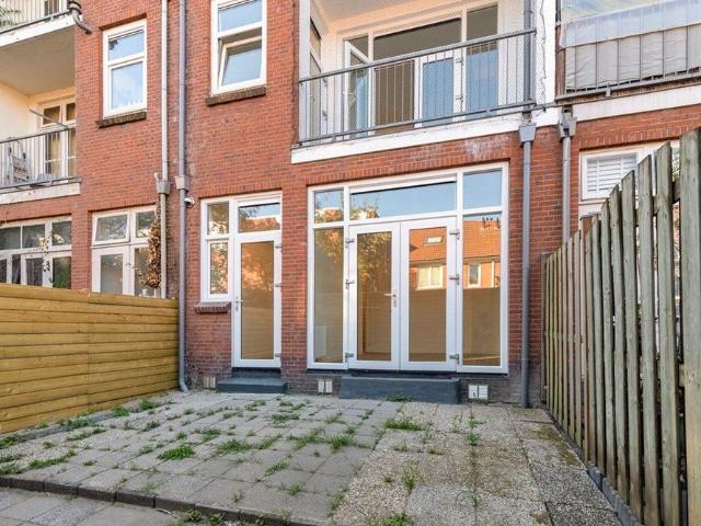 Appartement te huur in Bloemhof, Rotterdam