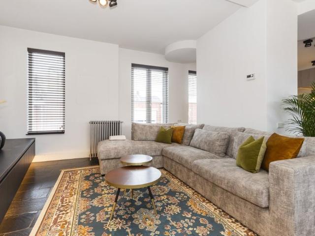 Appartement te huur in Strijen, Oosterhout