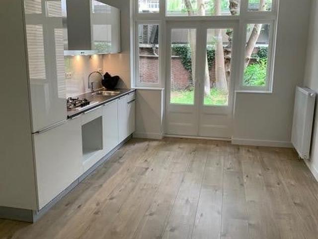Appartement te huur in Zuid, Amsterdam