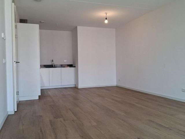 Appartement te huur in Laak, Zuid Holland