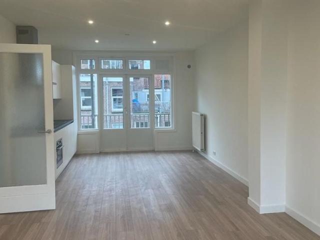 Appartement te huur in Zuid, Amsterdam