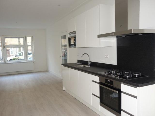 Appartement te huur in Zuid, Amsterdam