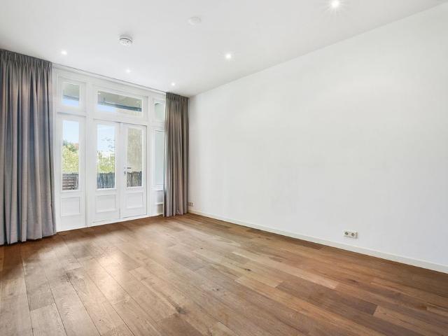 Appartement te huur in Oost, Amsterdam
