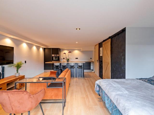 Appartement te huur in Sloten, Amsterdam