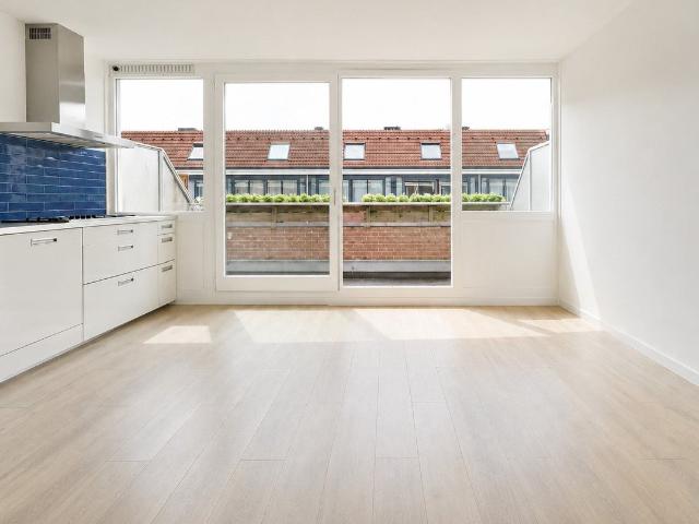 Appartement te huur in Oost, Amsterdam