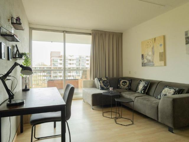 Appartement te huur in Merenwijk, Zuid Holland