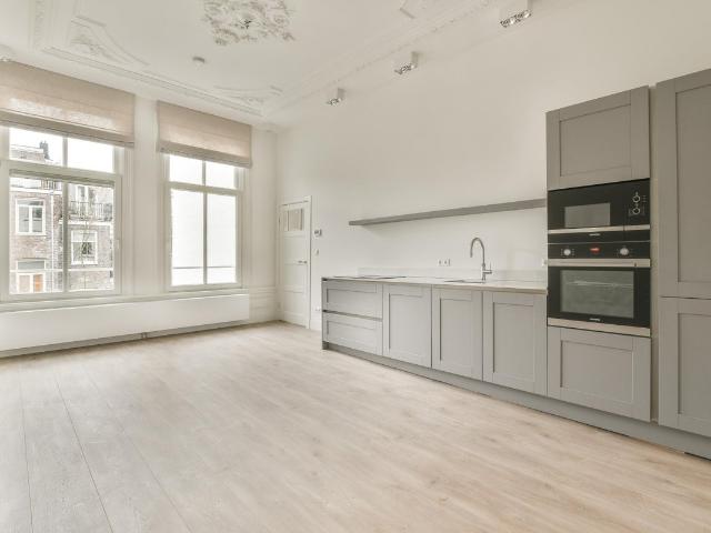 Appartement te huur in Weesperzijde, Amsterdam