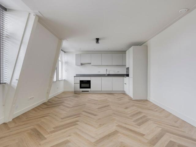 Appartement te huur in Zuid, Amsterdam