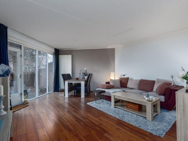 Appartement te huur in Oostgaarde, Zuid Holland