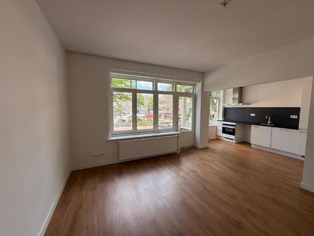 Appartement te huur in Zuid, Amsterdam