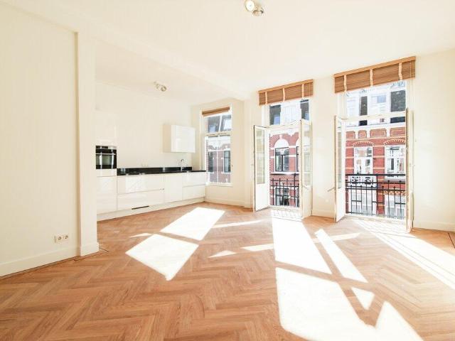 Appartement te huur in Zuid, Amsterdam