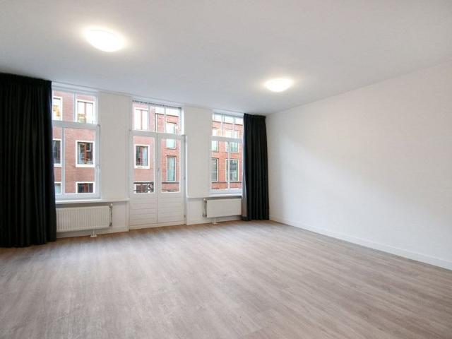 Appartement te huur in Zuid, Amsterdam