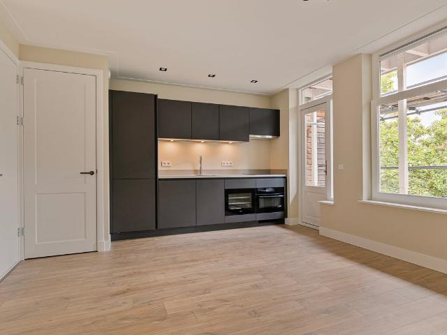 Appartement te huur in Zuid, Amsterdam