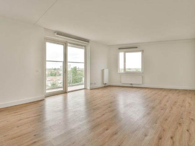 Appartement te huur in Laak, Zuid Holland