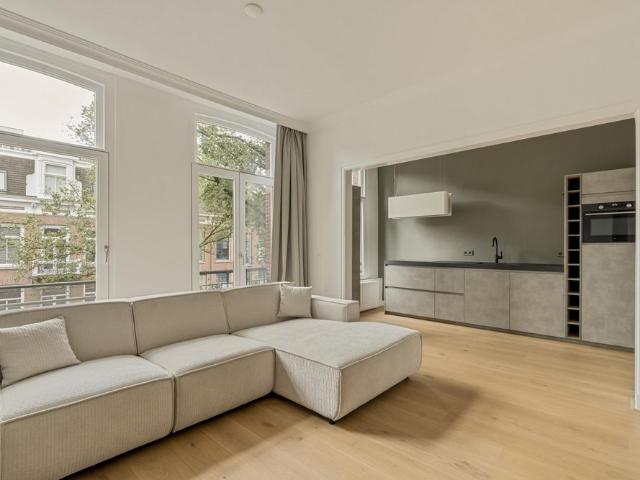 Appartement te huur in Zuid, Amsterdam