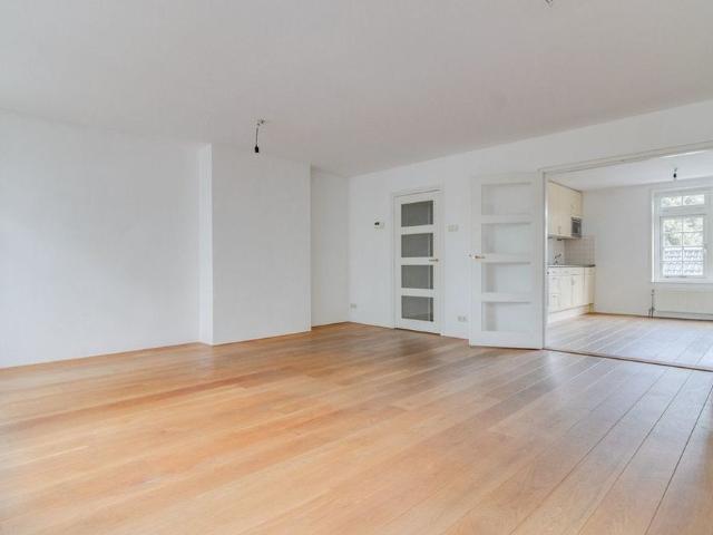 Appartement te huur in Laren, Noord Holland