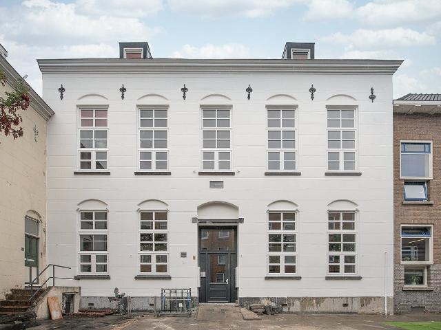 Appartement te huur in Bloemhof, Rotterdam