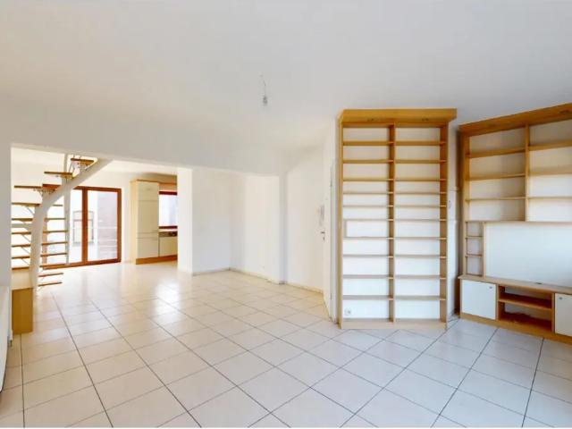 Duplex location à Helmet, Schaerbeek - Schaarbeek