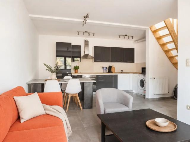 Duplex location à Saint-Josse-ten-Noode - Sint-Joost-ten-Node, Brussel-Hoofdstad - Bruxelles-Capitale