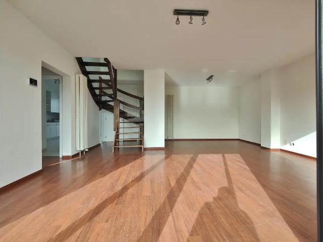 Duplex location à Sint-pieters-woluwe, Bruxelles