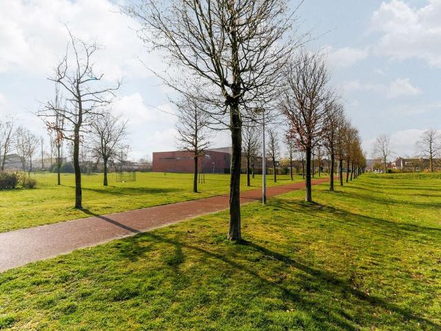 Appartement te huur in Huizen, Noord Holland