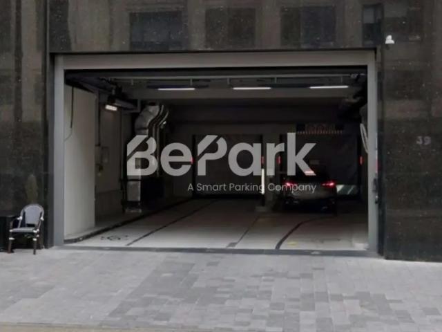 Garage location à Quartier du Centre - Centrumwijk, Bruxelles - Brussel