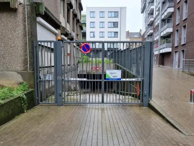 Garage location à Marolles - Marollen, Bruxelles - Brussel