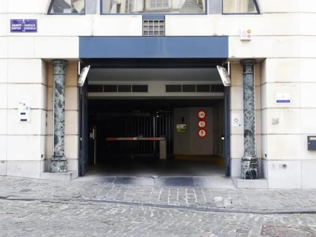 Garage location à Quartier de la Cathédrale, Bruxelles - Brussel