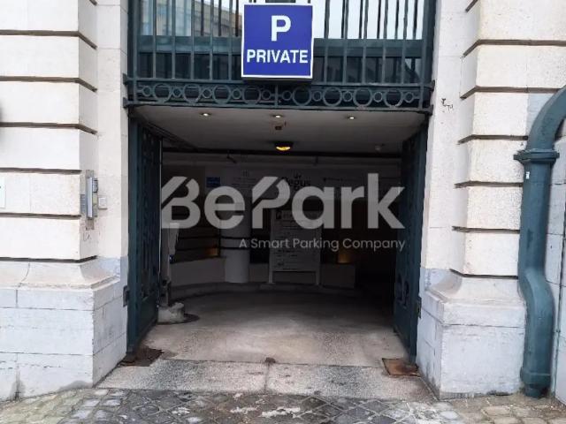 Garage location à Quartier Royal - Koninklijke Wijk, Bruxelles - Brussel