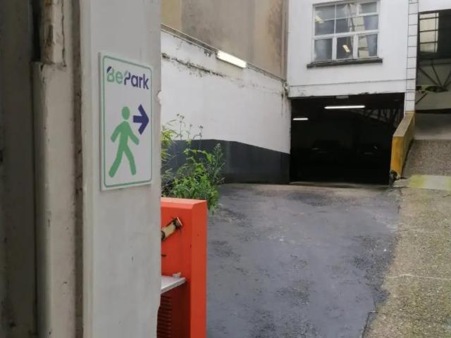 Garage location à Châtelain - Kastelein, Ixelles - Elsene