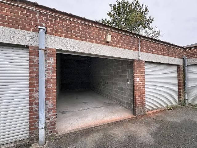 Garage location à Brunehaut, Wallonie