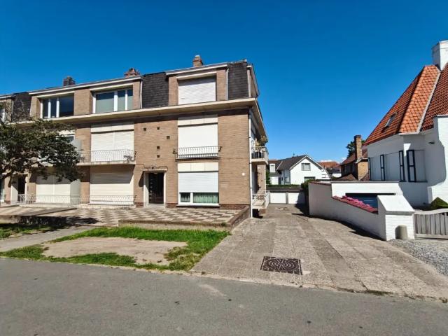 Garage location à Coxyde, West-Vlaanderen