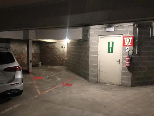Garage location à Liège, Wallonie