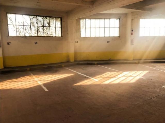 Garage location à Liège, Wallonie