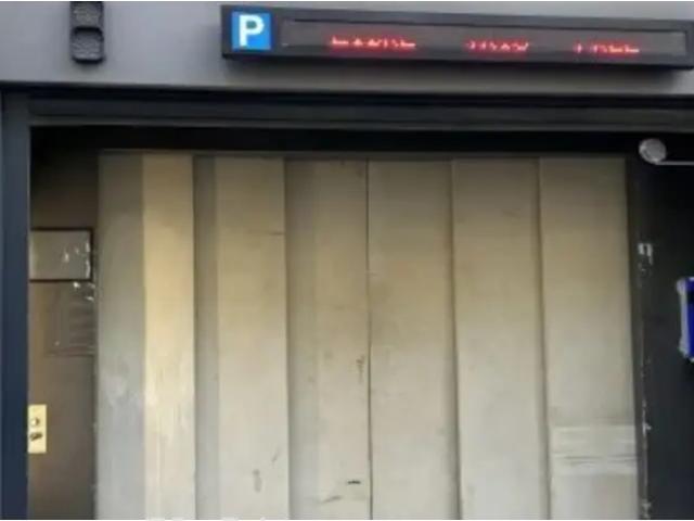 Garage location à Saint-Gilles - Sint-Gillis, Brussel-Hoofdstad - Bruxelles-Capitale