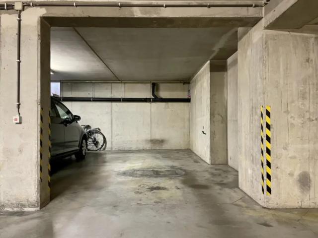 Garage location à Uccle, Bruxelles