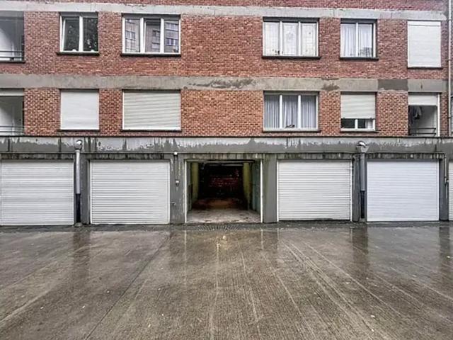 Garage location à Uccle, Bruxelles
