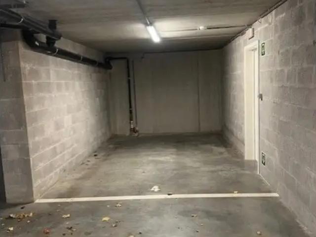 Garage location à Waver, Wallonie