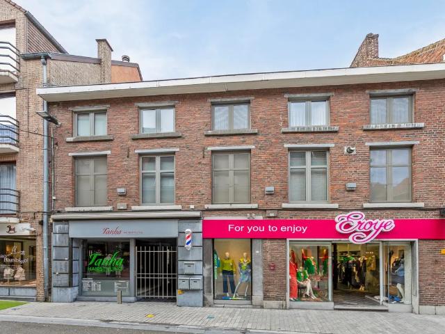 Local Commercial location à Gelinden, Limburg