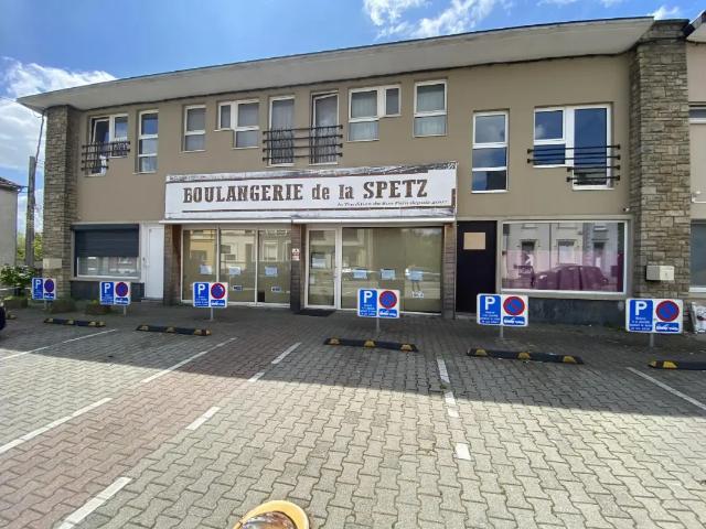 Local Commercial location à Arlon , Wallonie