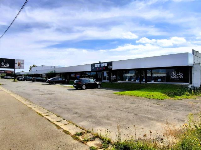 Local Commercial location à La Louvière, Wallonie