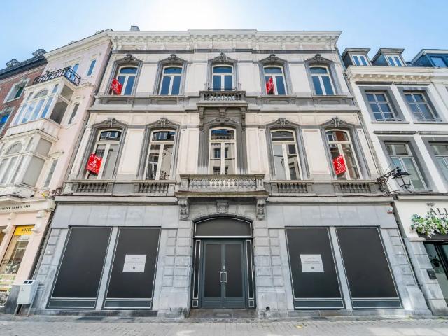 Local Commercial location à Centre, Liège