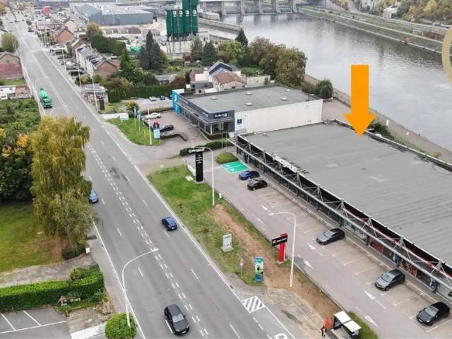 Local Commercial location à Namen, Wallonie